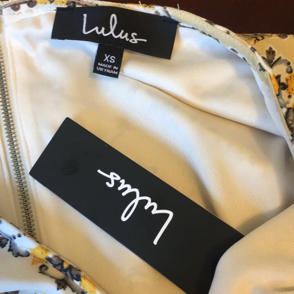 Yellow Lulu’s Dress - Picture 5 of 7